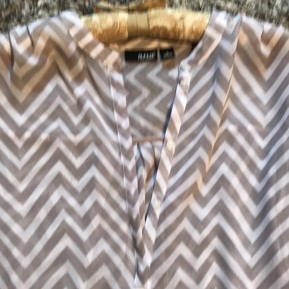 a.n.a blouse  size small - Picture 4 of 5